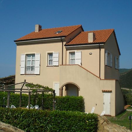 Case Vacanze Malonghe Deiva Marina Ruang foto